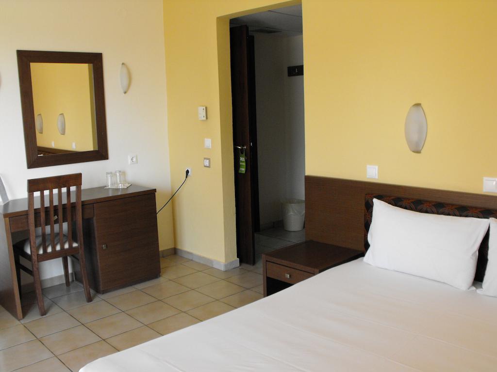 Grand Platon Hotel Olympiakí Aktí Cameră foto